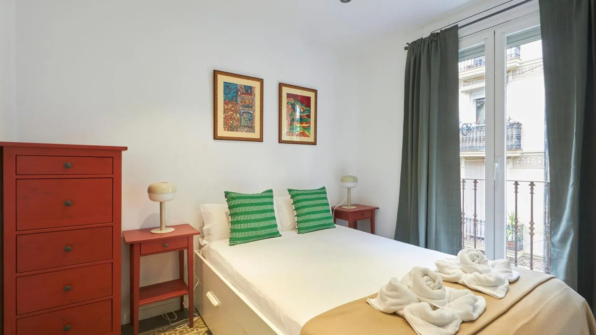64 Apartment In A Typical Barcelona\'S Old Building location